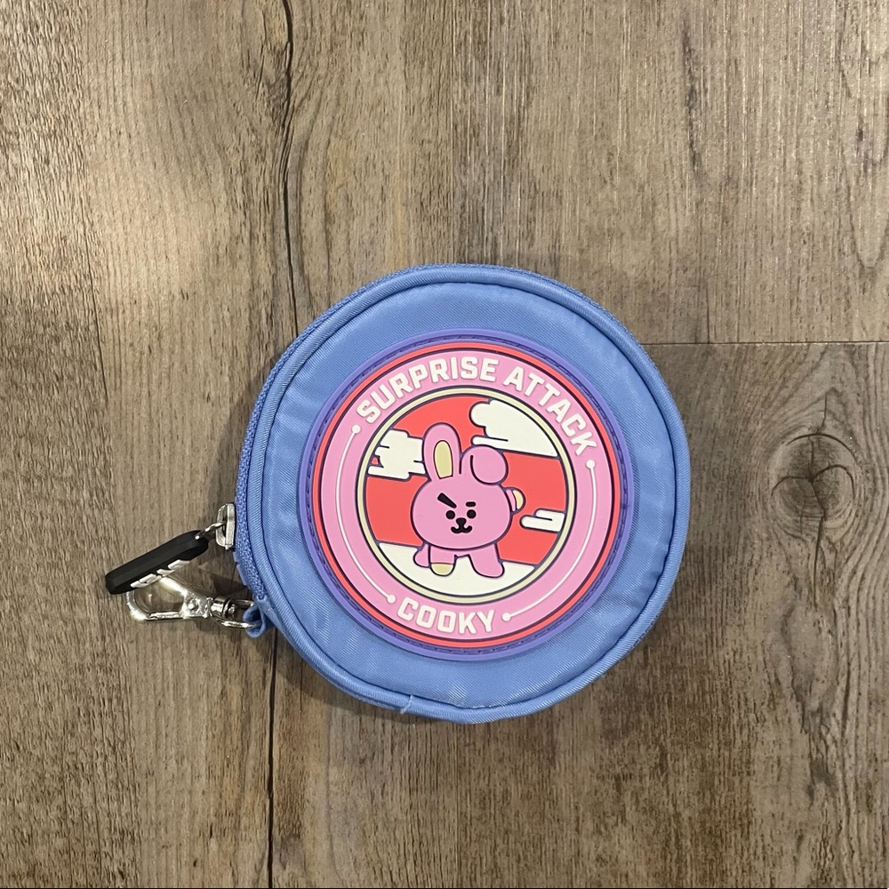 BTS BT21 COOKY Wappen Round Coin Purse